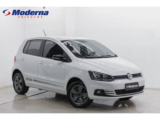 VOLKSWAGEN FOX 1.6 MSI TOTAL FLEX CONNECT 4P MANUAL VOLKSWAGEN FOX 1.6 MSI TOTAL FLEX CONNECT 4P MANUAL